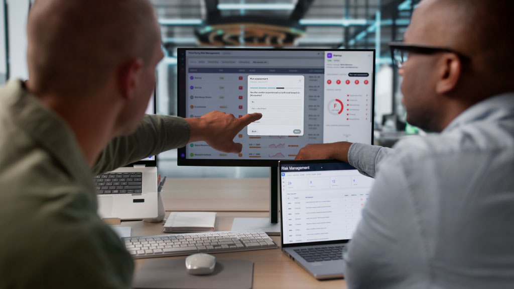 Vendor Risk Manager Reviews Third-party Compliance Data